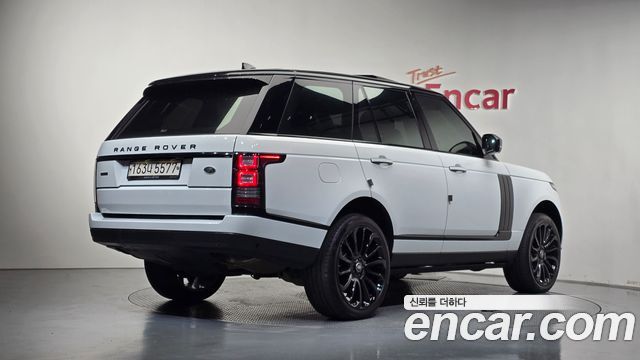 Land Rover Range Rover 4.4 SDV8 Vogue SE DIESEL — пробег 154 668 км — фото 2 из 5