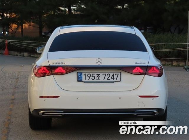 Mercedes-Benz E-Class из Кореи Encar