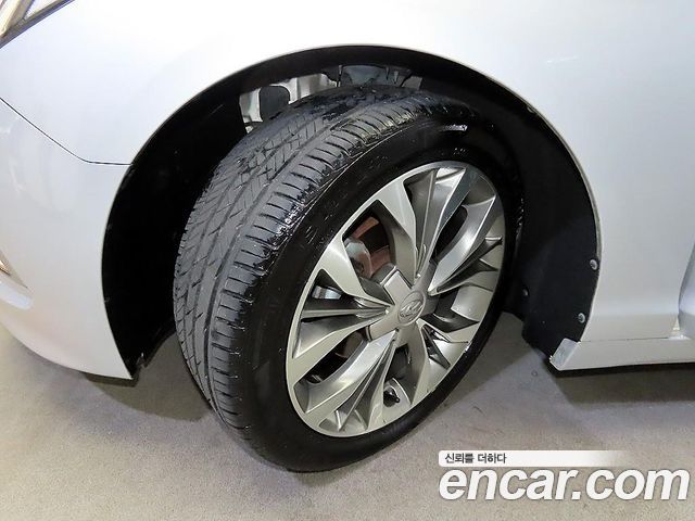 Hyundai Sonata 2.0 Premium — пробег 136 693 км — фото 5 из 5