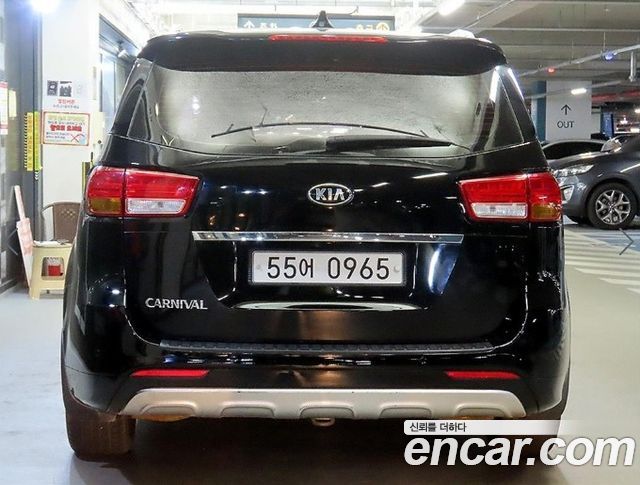 Kia Carnival из Кореи Encar