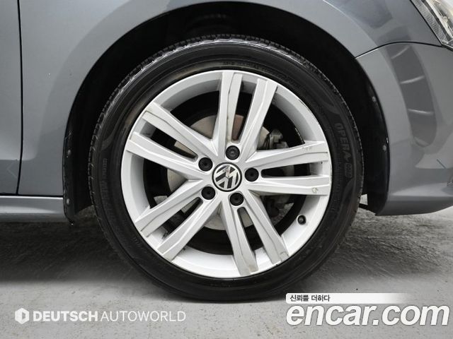 Volkswagen Jetta 2.0 TDI BlueMotion Premium 6th — пробег 100 408 км — фото 5 из 5
