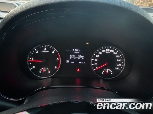 Kia Seltos из Кореи Encar