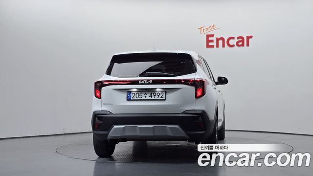 Kia Seltos из Кореи Encar