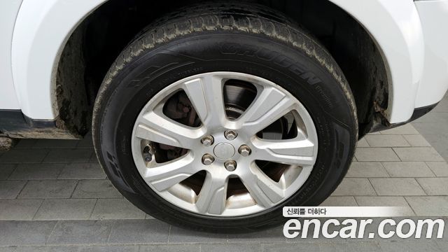 Land Rover Discovery 3.0 SDV6 SE — пробег 146 917 км