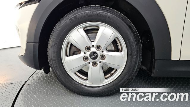 Mini Cooper Standard Third Generation — пробег 95 535 км