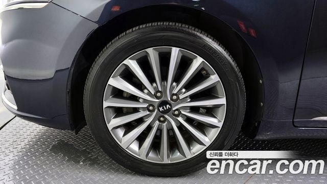 Kia K7 из Кореи Encar