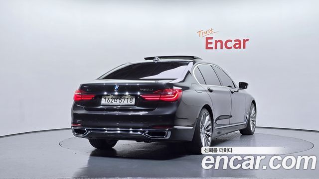 BMW 7-Series 750Li xDrive Premium — пробег 79 276 км