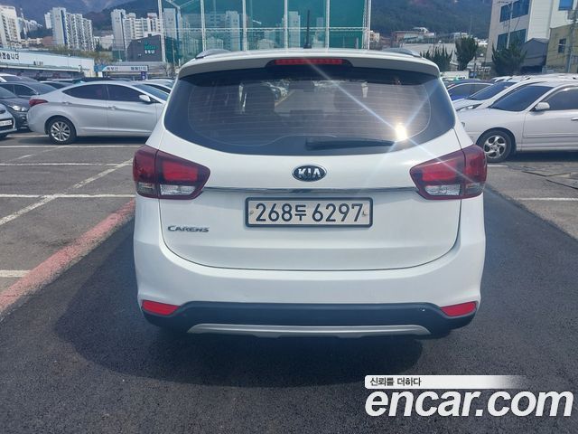 Kia Carens из Кореи Encar
