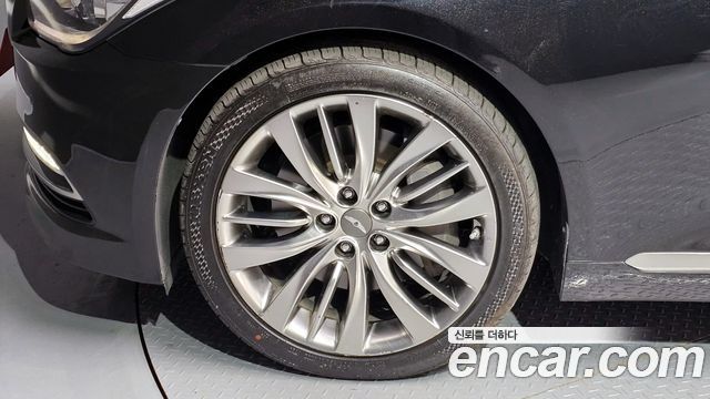 Hyundai Genesis из Кореи Encar