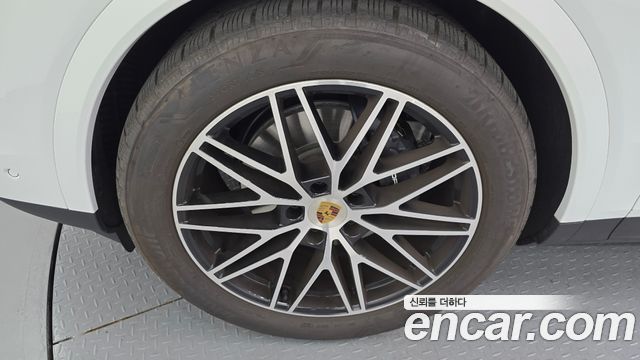 Porsche Cayenne 3.0 Coupe — пробег 2 528 км — фото 5 из 5