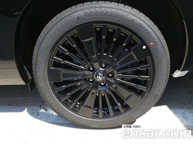 Hyundai Santafe HEV 1.6 2WD Calligraphy — пробег 1 600 км