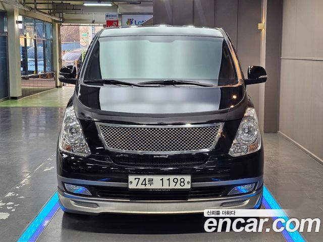 Hyundai Starex 11-Seater Wagon HVX VIP PACK — пробег 131 836 км — фото 2 из 5