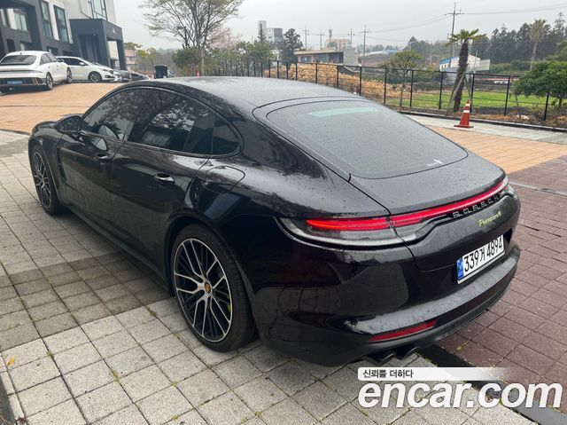 Porsche Panamera 2.9 AWD E-Hybrid Platinum Edition — пробег 58 000 км