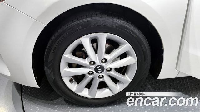 Kia K3 из Кореи Encar