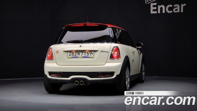 Mini Cooper Standard Second Generation — пробег 81 097 км