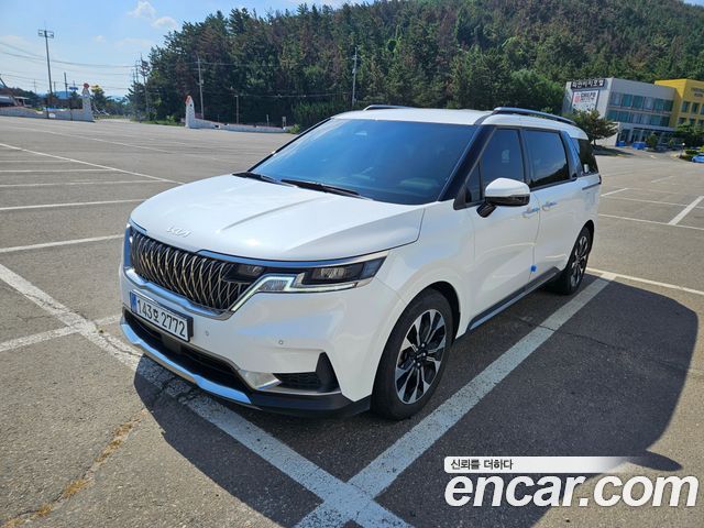 Kia Carnival Gasoline 7-Seater Noblesse — пробег 52 000 км
