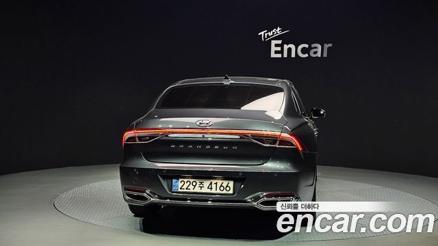 Hyundai Grandeur 2.5 Le Blanc — пробег 53 631 км