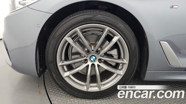 BMW 5-Series 520d M Sport Special Edition — пробег 105 309 км