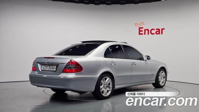 Mercedes-Benz E-Class из Кореи Encar