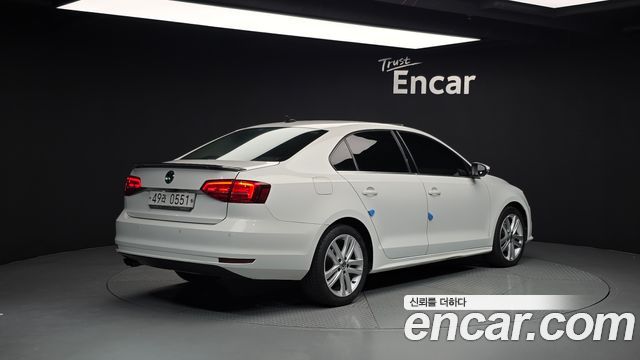 Volkswagen Jetta 2.0 TDI BlueMotion Premium 6th — пробег 117 576 км