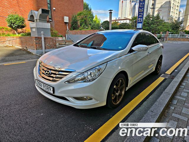 Hyundai Sonata Premier — пробег 121 033 км — фото 1 из 5