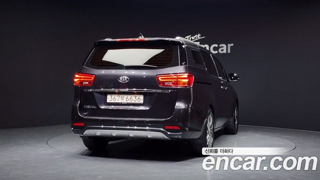 Kia Carnival из Кореи Encar