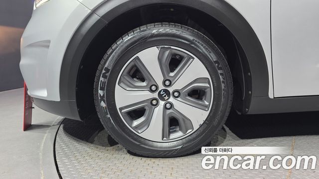 Kia Niro Prestige — пробег 78 321 км — фото 5 из 5