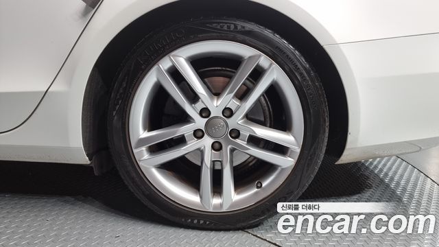 Audi A4 из Кореи Encar