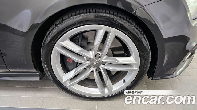 Audi S7 4.0 TFSI quattro 4G — пробег 103 266 км