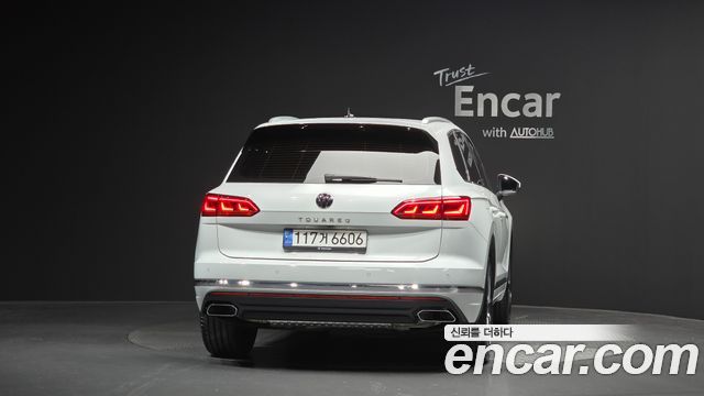 Volkswagen Touareg 3.0 TDI Prestige — пробег 76 080 км