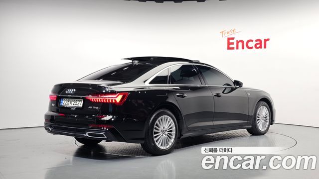 Audi A6 45 TFSI Premium — пробег 61 804 км