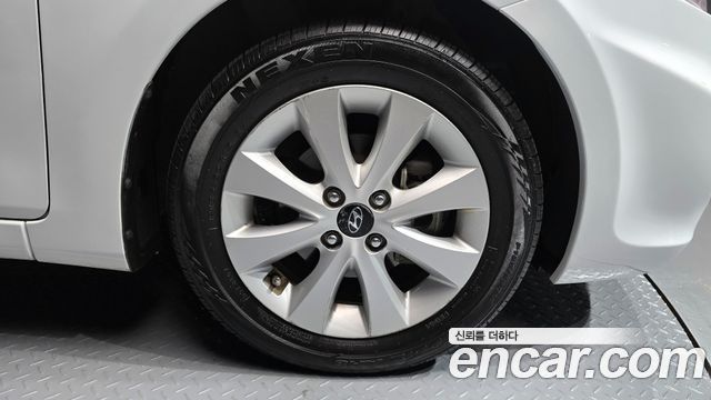 Hyundai Accent из Кореи Encar