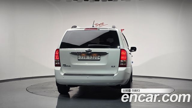 Kia Carnival из Кореи Encar