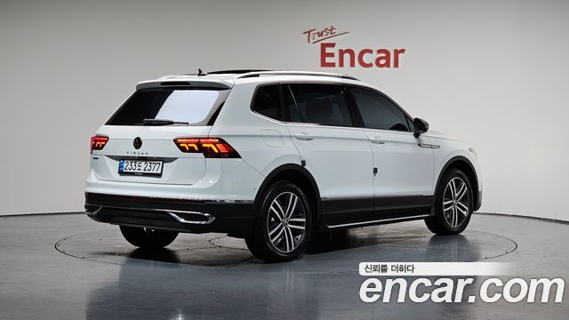 Volkswagen Tiguan 2.0 TSI Prestige — пробег 35 106 км