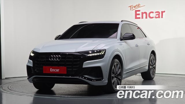 Audi Q8 55 TFSI Quattro Premium — пробег 118 822 км