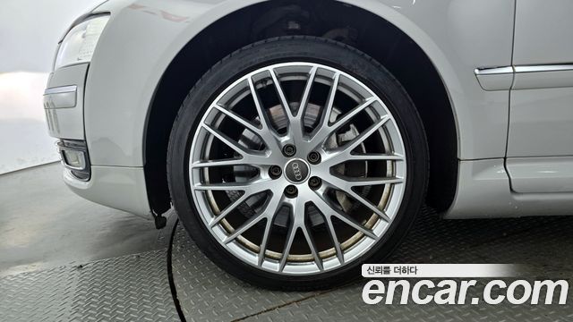 Audi A8 из Кореи Encar