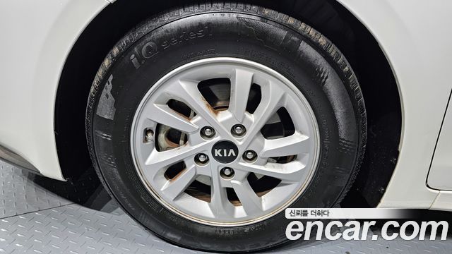 Kia K3 из Кореи Encar