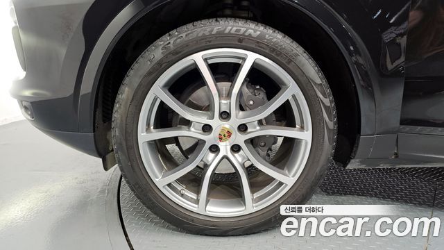 Porsche Cayenne 3.0 PLATINUM EDITION — пробег 63 301 км