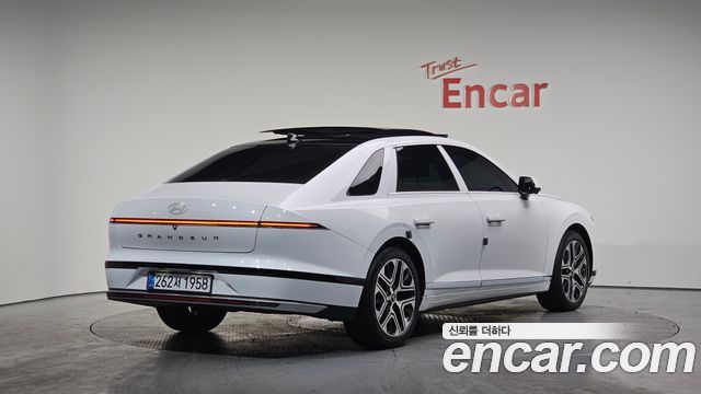 Hyundai Grandeur из Кореи Encar