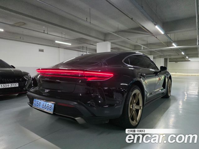 Porsche Taycan из Кореи Encar