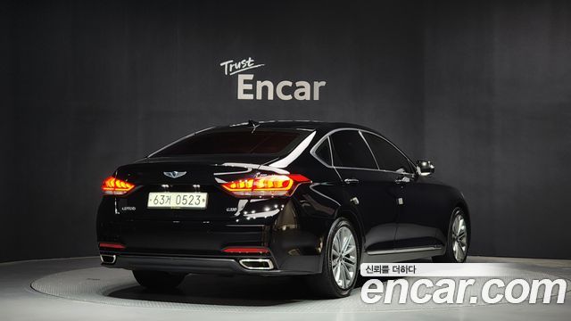 Hyundai Genesis из Кореи Encar
