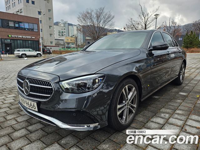 Mercedes-Benz E-Class E350 4MATIC Avantgarde — пробег 52 462 км — фото 2 из 5