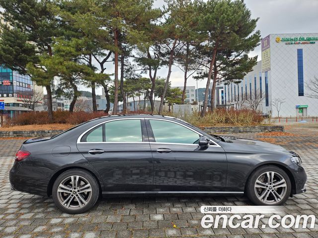 Mercedes-Benz E-Class E350 4MATIC Avantgarde — пробег 52 462 км — фото 4 из 5