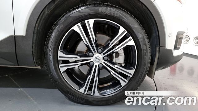 Volvo XC40 из Кореи Encar