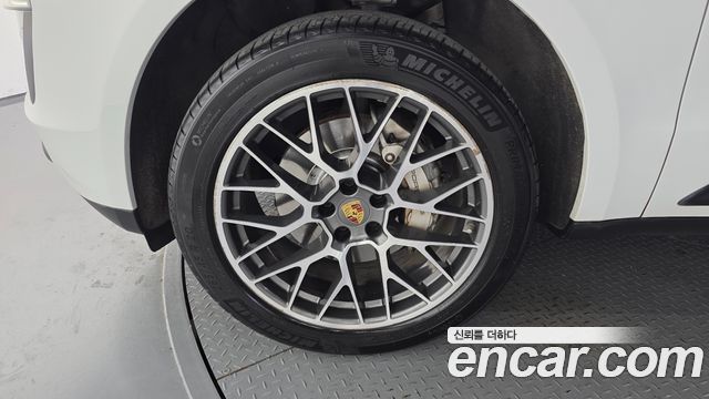Porsche Macan 3.0 S Diesel 95B — пробег 178 706 км