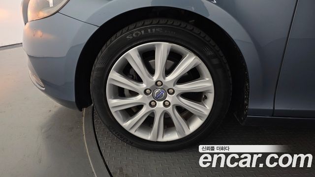 Volvo V40 из Кореи Encar