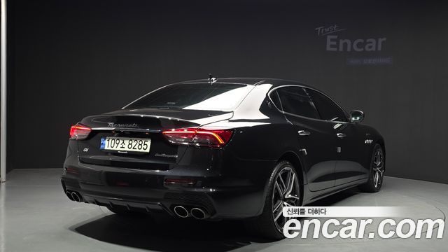 Maserati Quattroporte из Кореи Encar