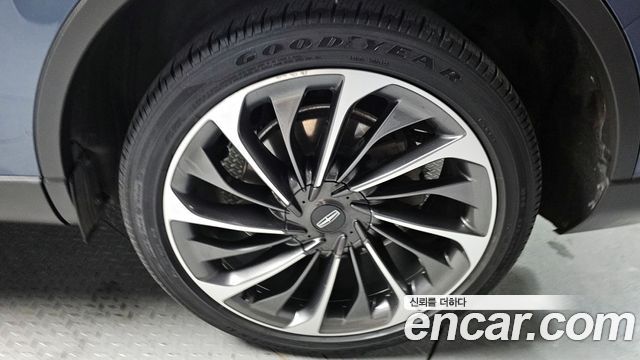 Lincoln Aviator 3.0 Reserve  AWD — пробег 80 007 км — фото 5 из 5