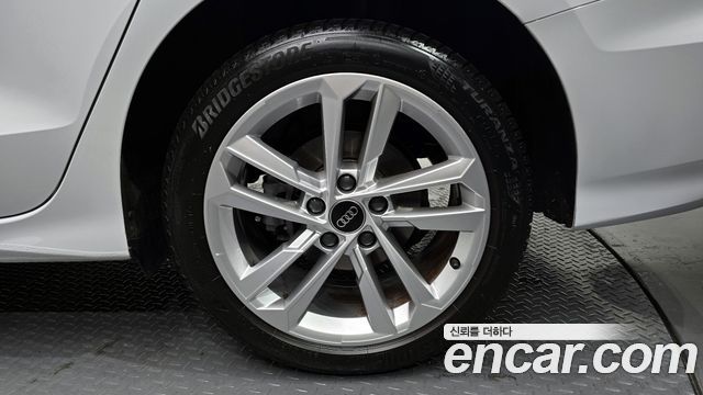 Audi A3 40 TFSI — пробег 33 067 км