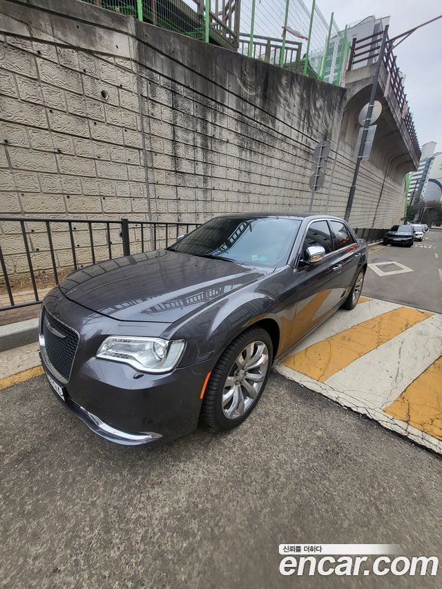 Chrysler 300C из Кореи Encar